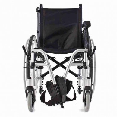 Neįgaliojo vežimėlis "Aura" 2