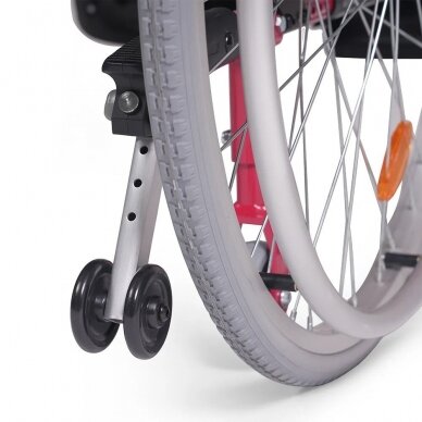 Neįgaliojo vežimėlis "DEMETRA" 7